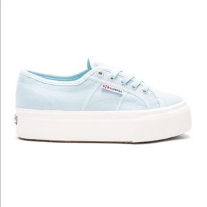 Baby blue platform supergas